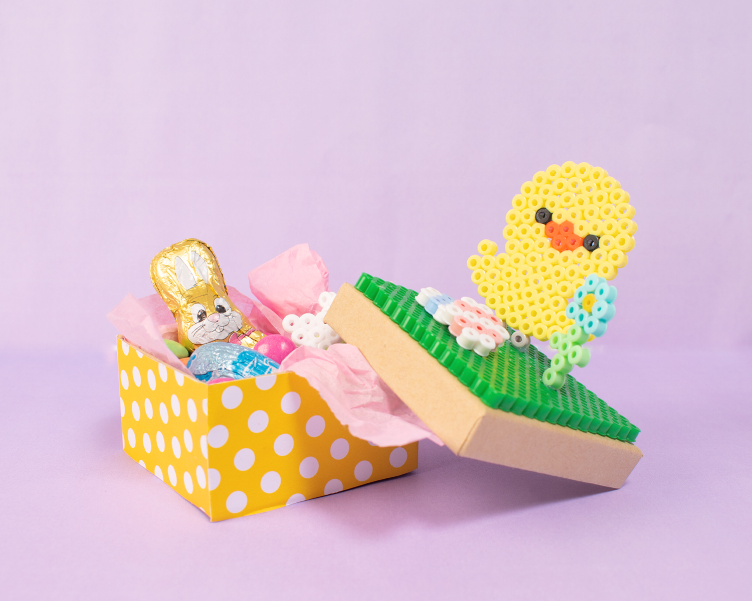Decorate boxes with beads